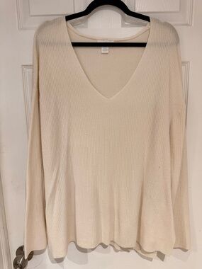 H&M Cream Ribbed V-Neck Sweater Top